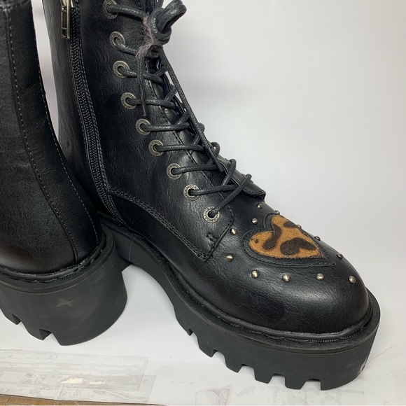 Dolls Kill Cheetah Heart Combat Boots BRAND NEW SIZE 6 - Picture 8 of 9